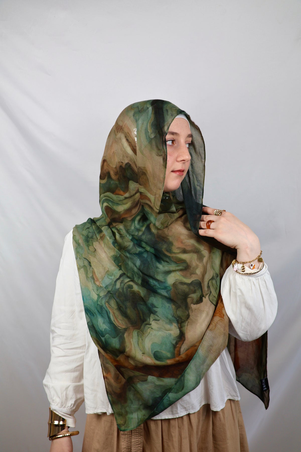 Jade Sépia | green autumn modal hijab
