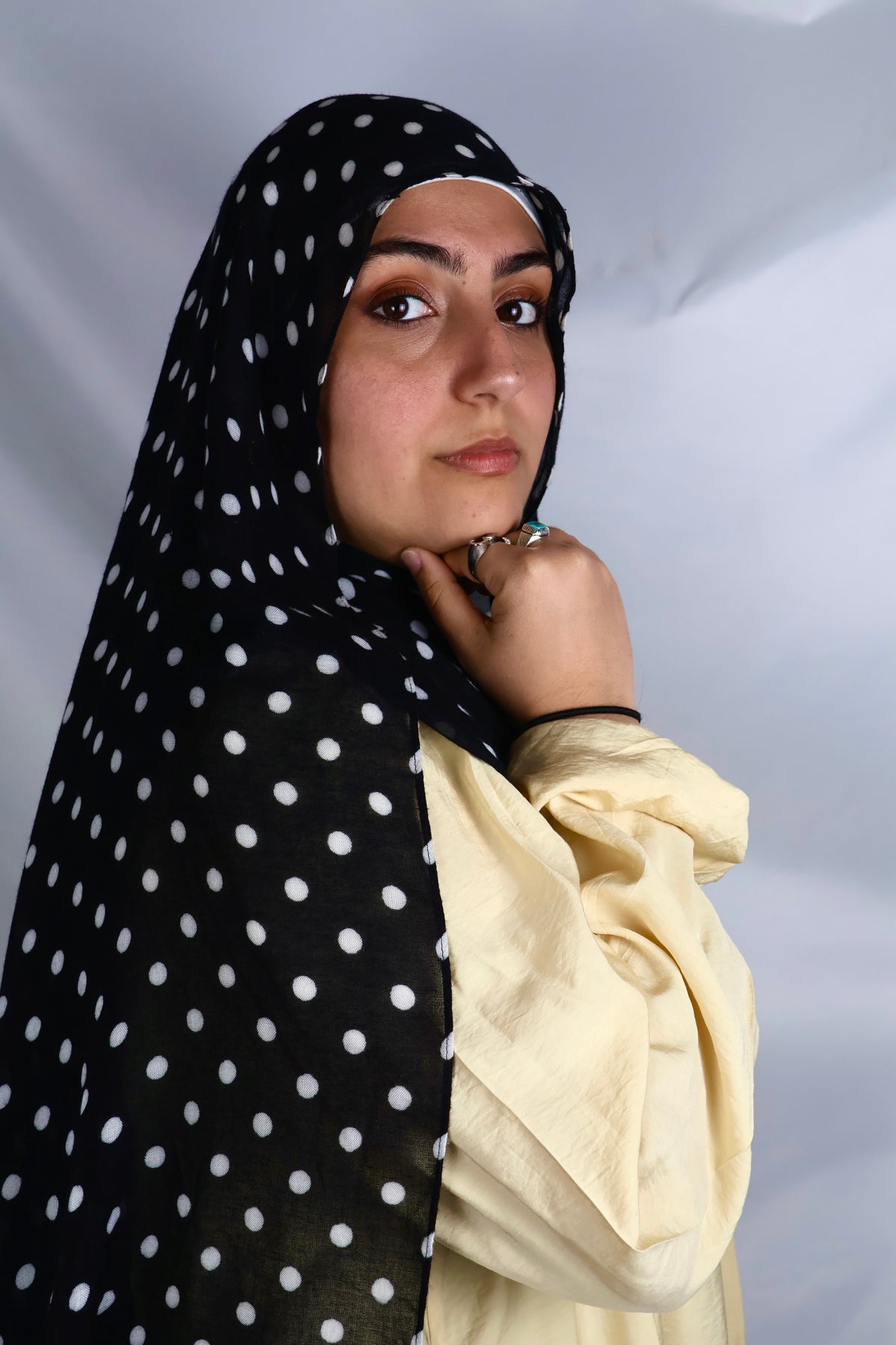 Dots Noir | black polka dot print hijab