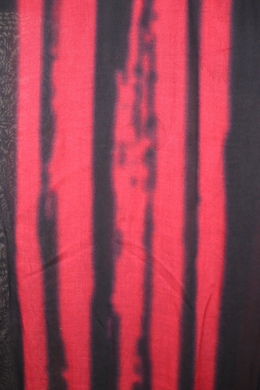 Archive Sample - Noir Rouge