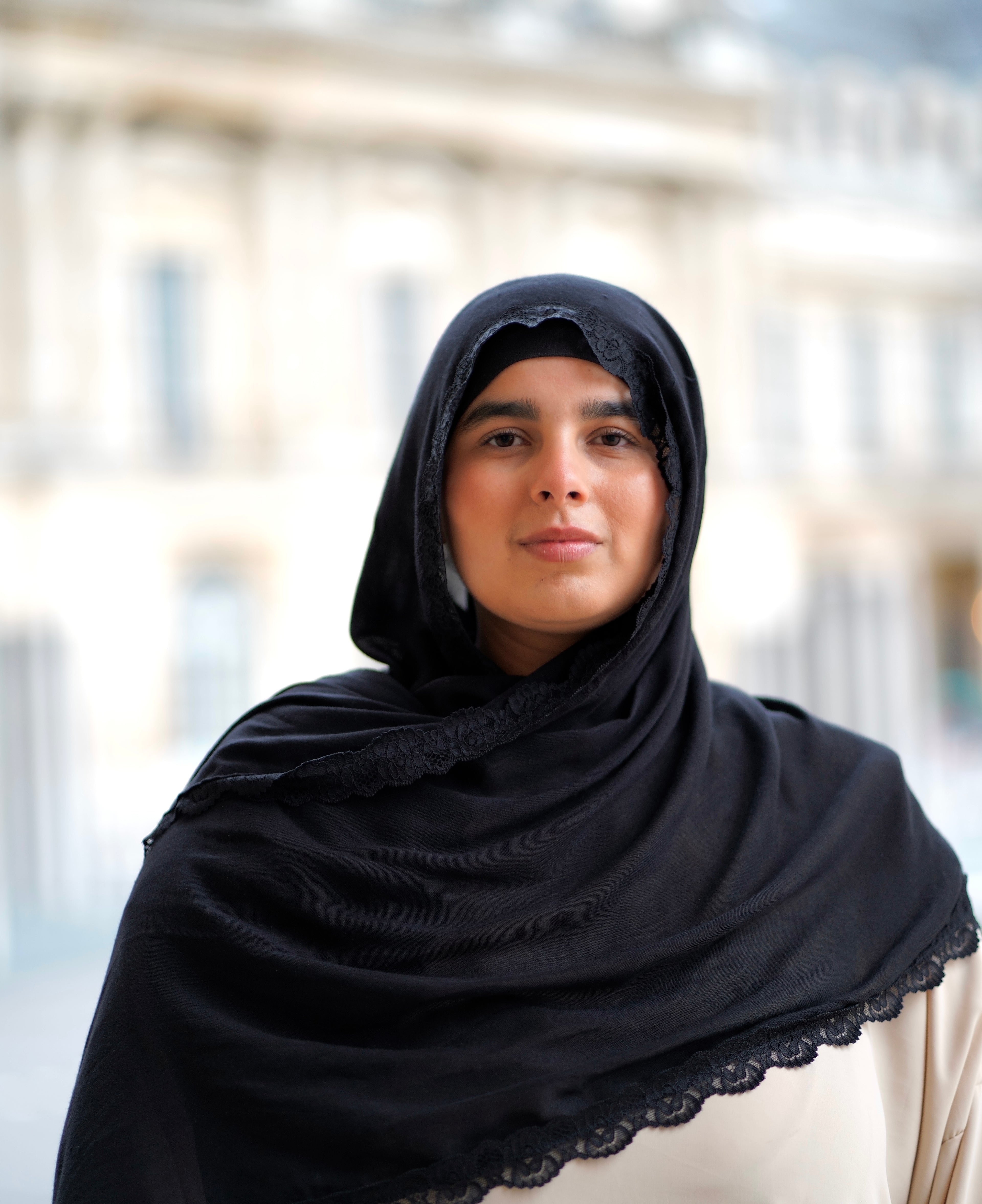 Sésame Noir - Premium Modal Lace